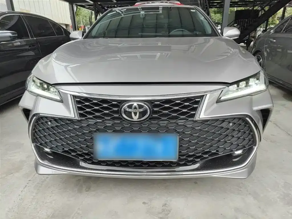 Toyota Avalon 2023 из CN, фото 8