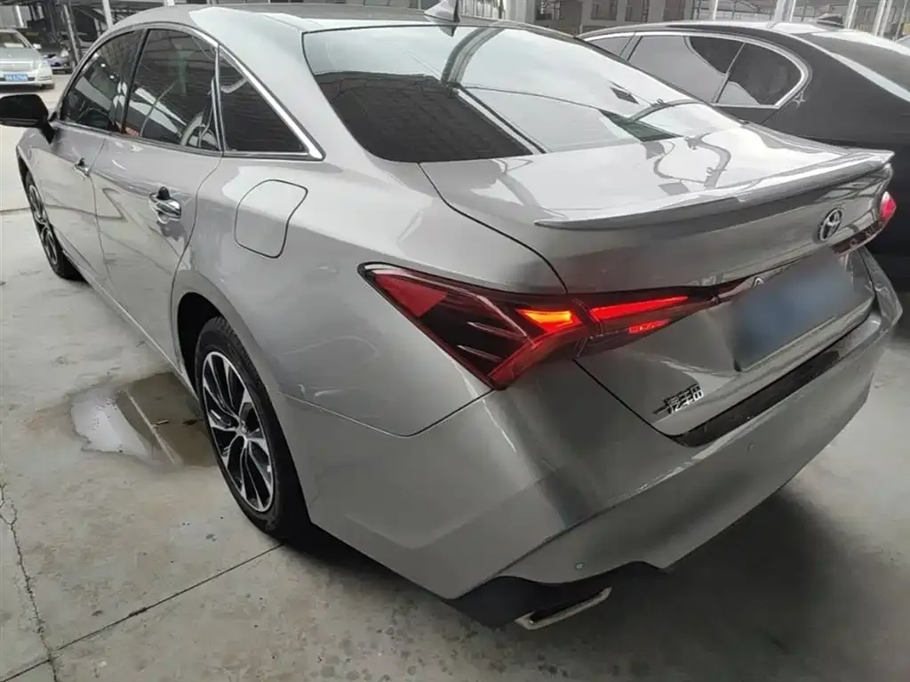 Toyota Avalon 2023 из CN, фото 5