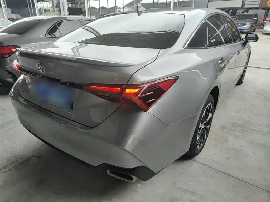 Toyota Avalon 2023 из CN, фото 6