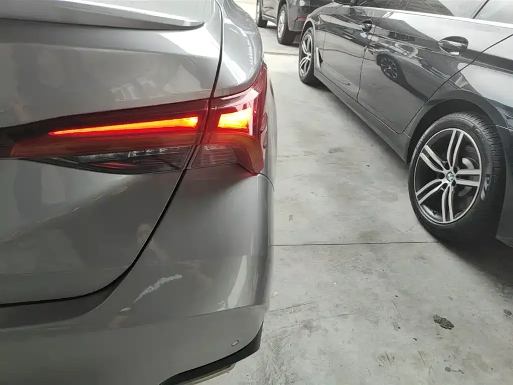 Toyota Avalon 2023 из CN, фото 3