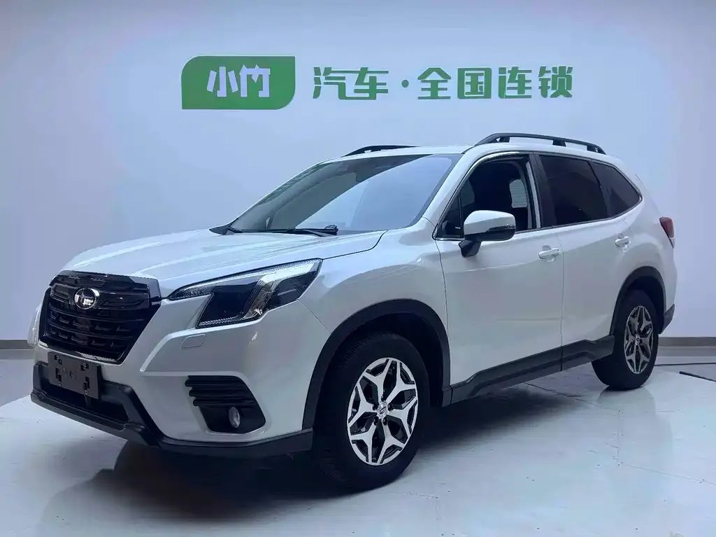 Subaru Forester — фото 1