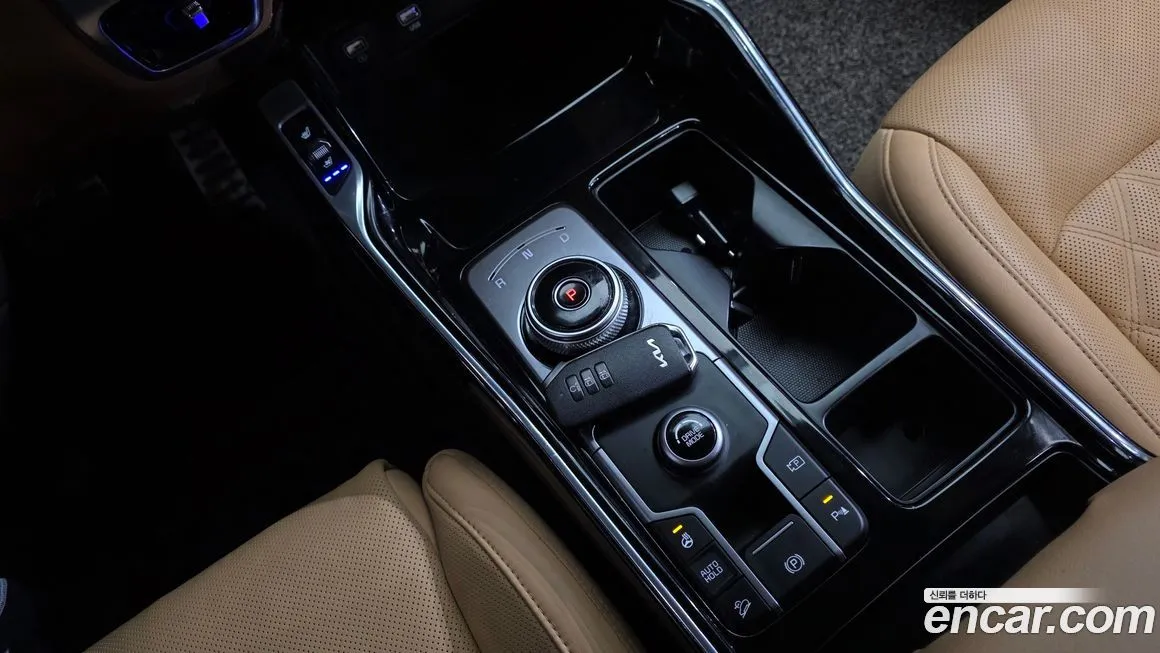 Kia Sorento — фото 9