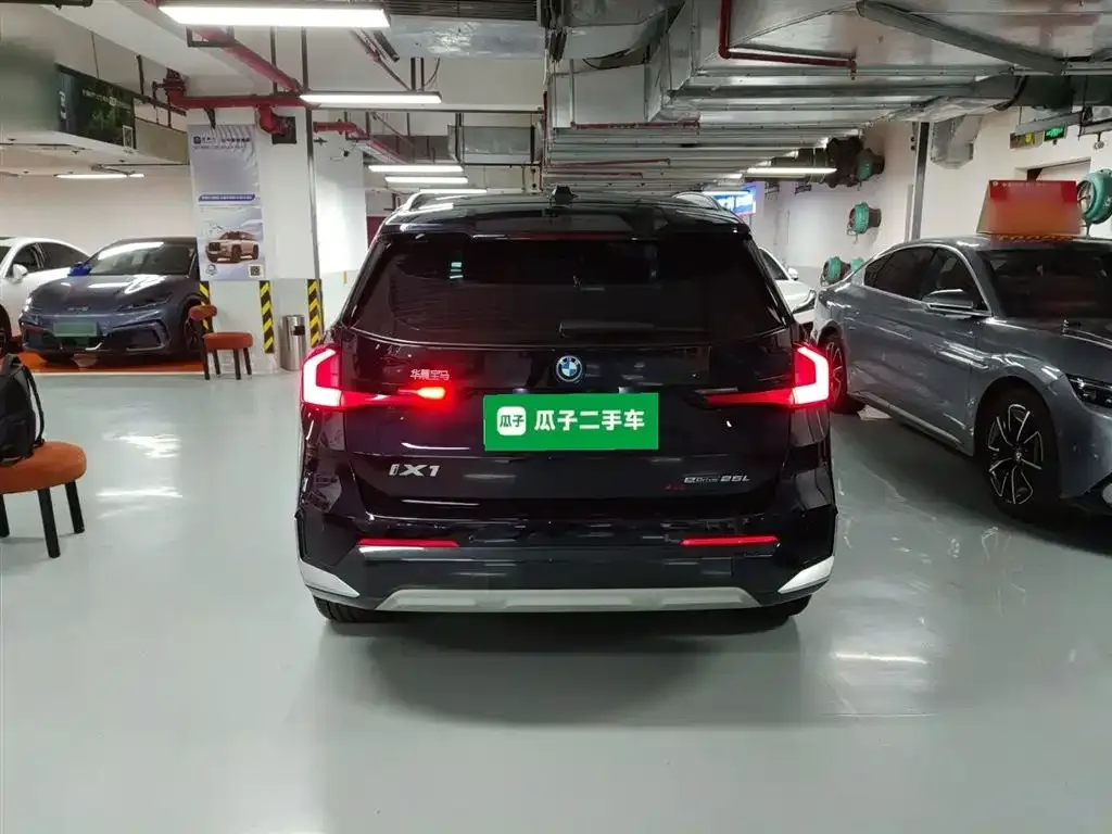 BMW iX1 2024 из CN, фото 3