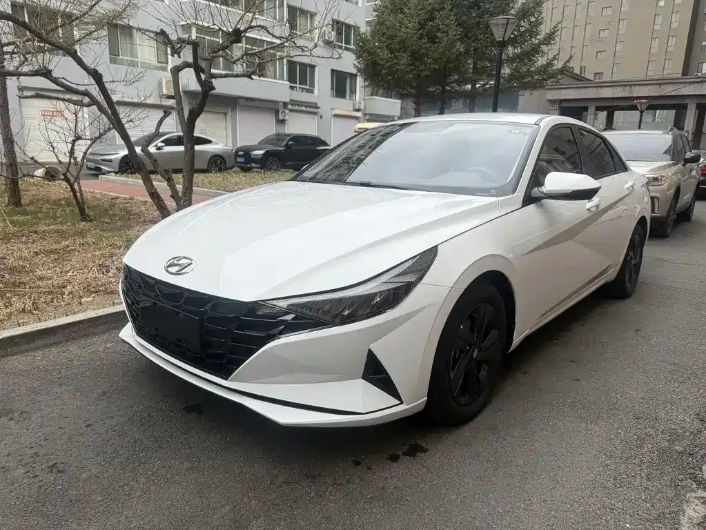 Hyundai Elantra 2023 из CN, фото 9