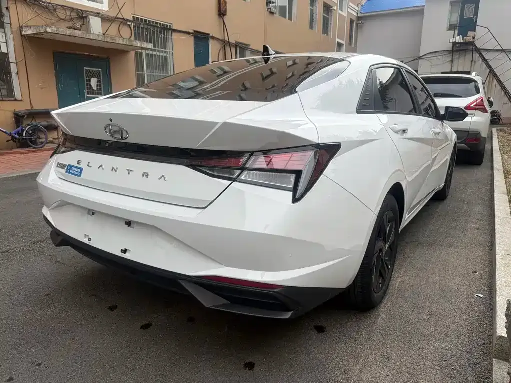Hyundai Elantra 2023 из CN, фото 7