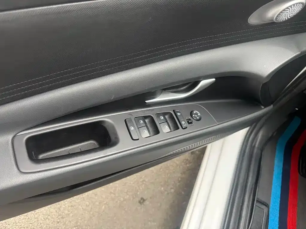 Hyundai Elantra 2023 из CN, фото 5