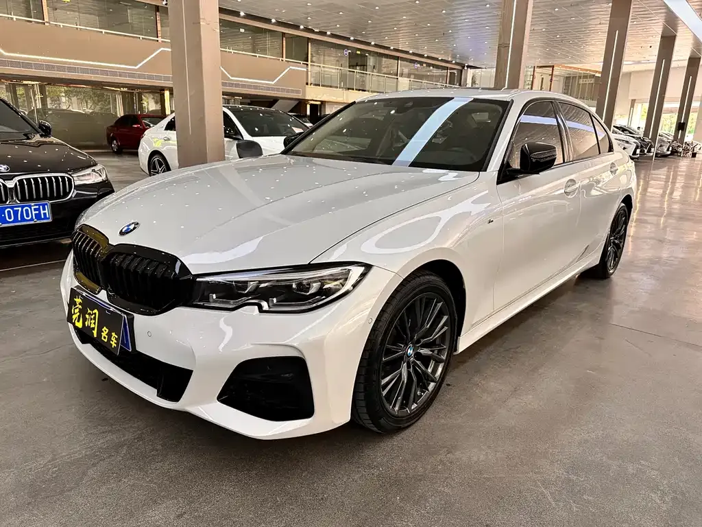 BMW 3 Series — фото 1