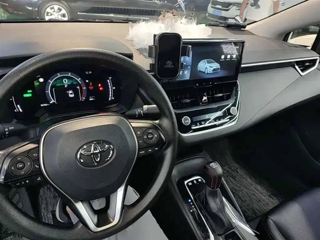 Toyota Corolla 2024 из CN, фото 8