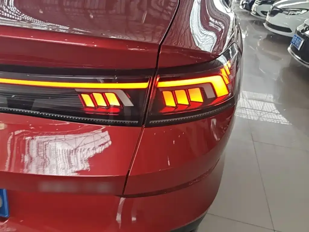 Volkswagen Lamando 2023 из CN, фото 8