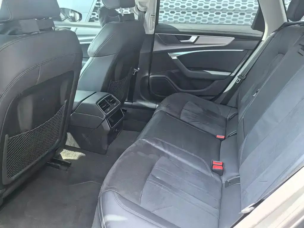 Audi A6 (Import) 2024 из CN, фото 6