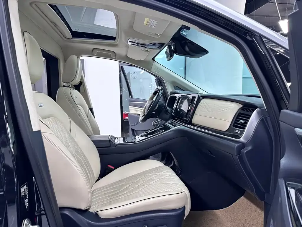 GAC Motor Trumpchi M8 — фото 9