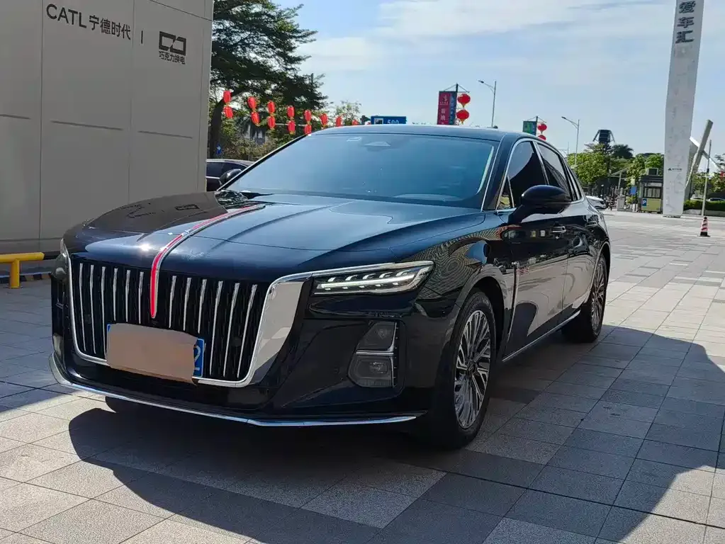 Hongqi H5 — фото 1