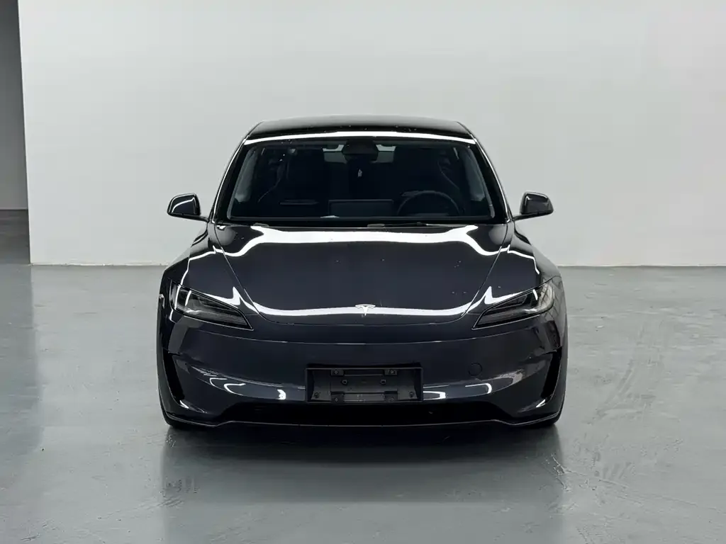 Tesla Model 3 — фото 3