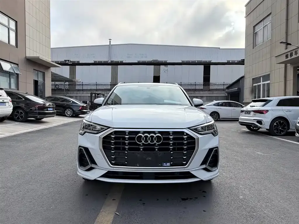 Audi Q3 — фото 3