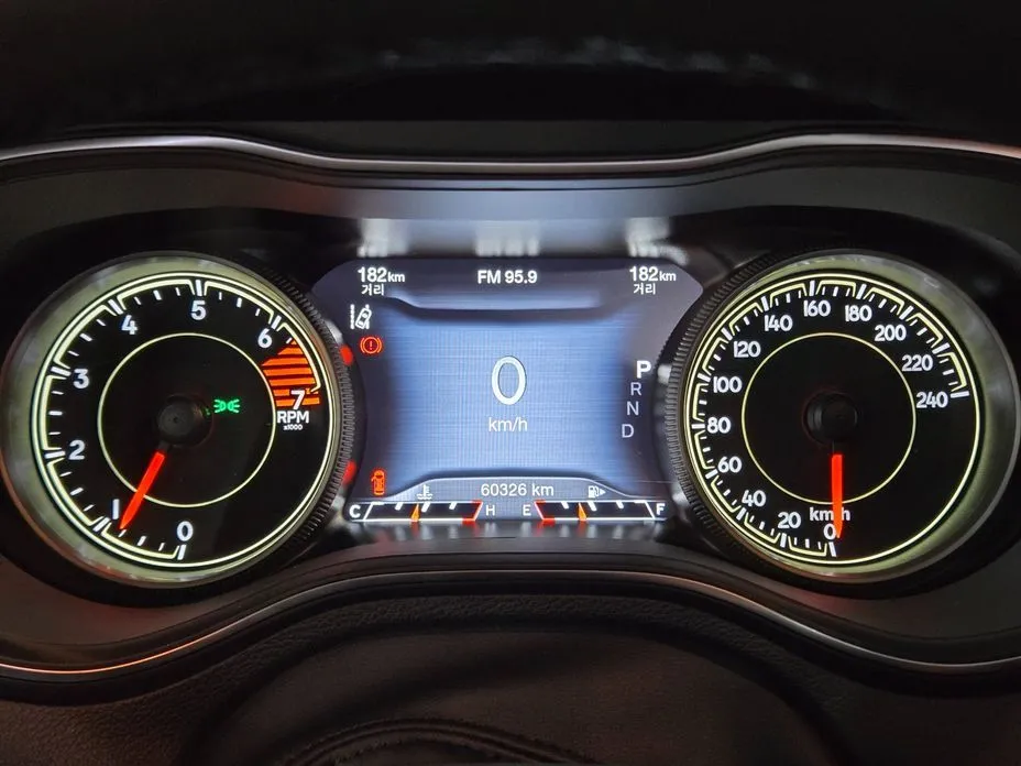 Jeep Cherokee 2022 из KR, фото 6
