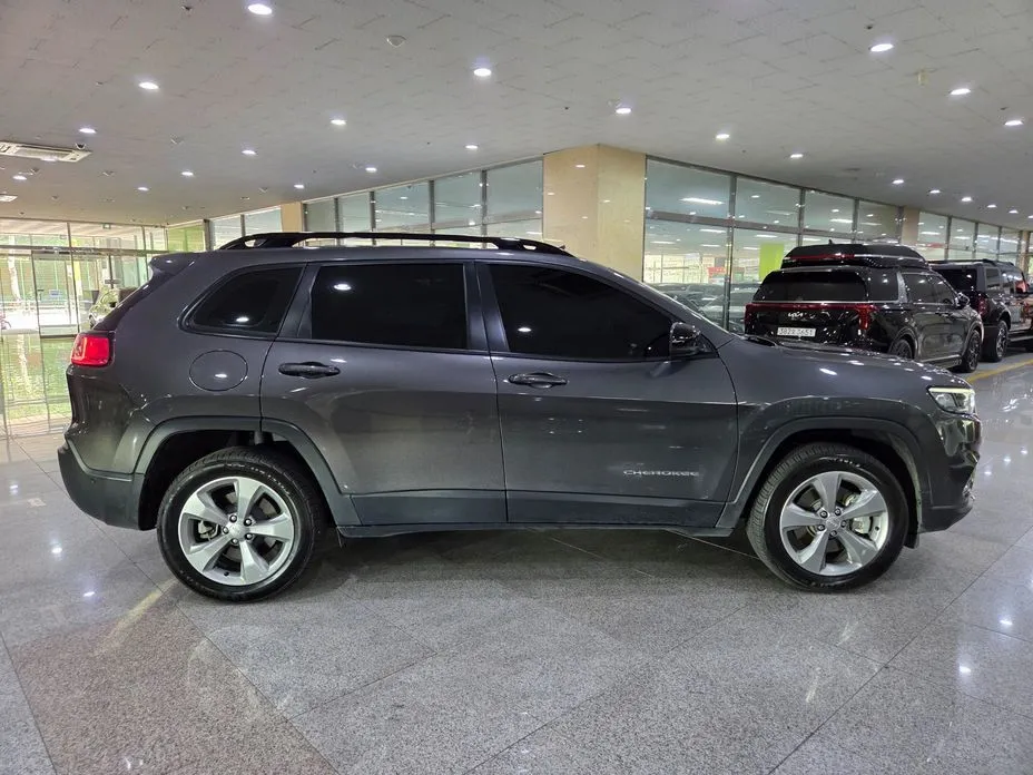 Jeep Cherokee 2022 из KR, фото 7