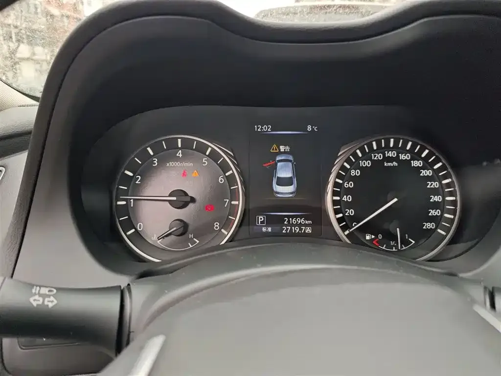 Infiniti Q50L 2023 из CN, фото 5