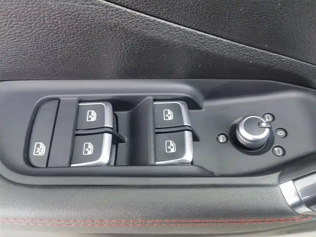 Audi Q2L 2022 из CN, фото 8