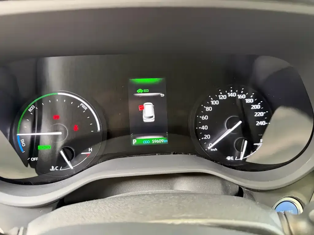 Toyota Sienna — фото 2