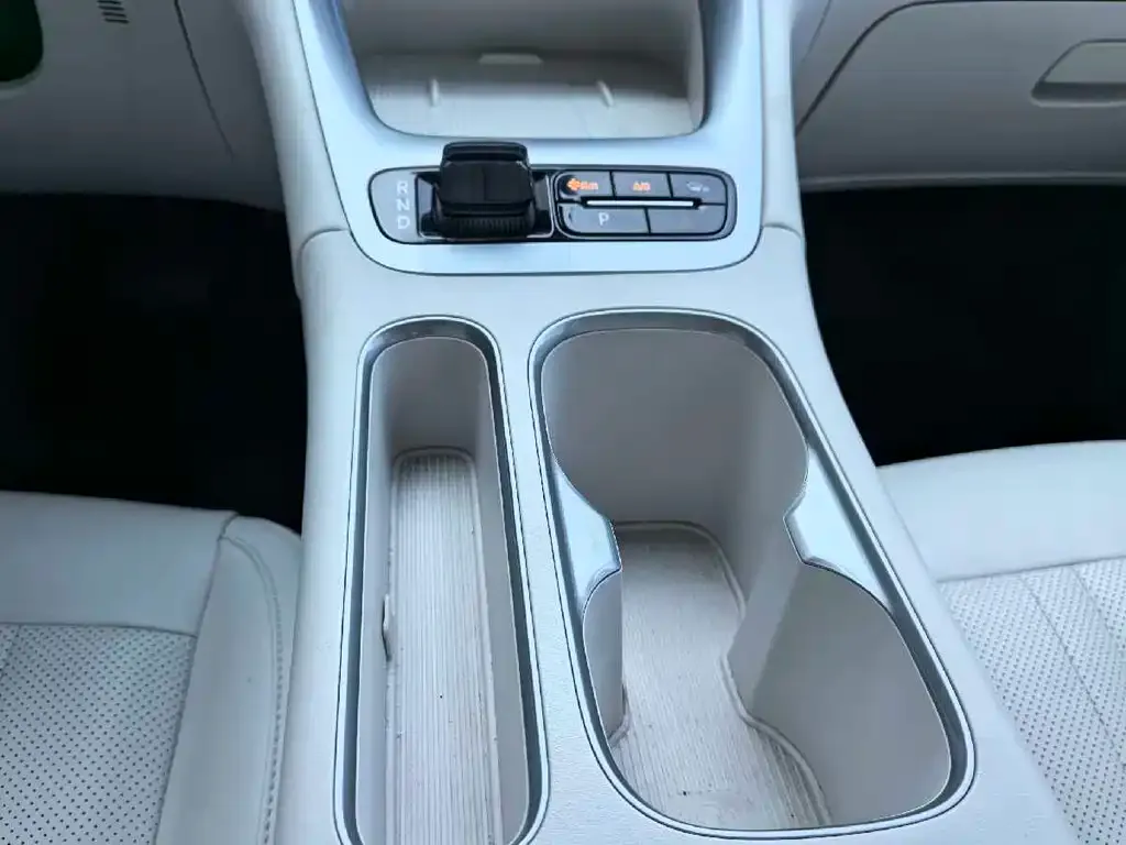 Geely Starburst — фото 4