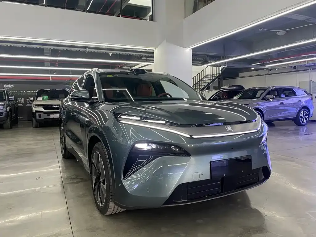 BYD Tang L — фото 3