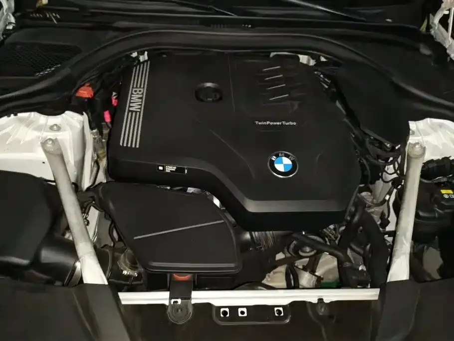 BMW 5 Series — фото 10