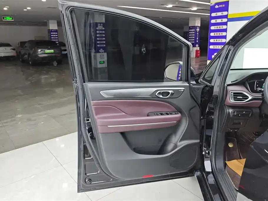 GAC Motor Trumpchi M6 2023 из CN, фото 10