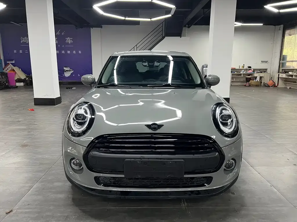 MINI Cooper (3-door)