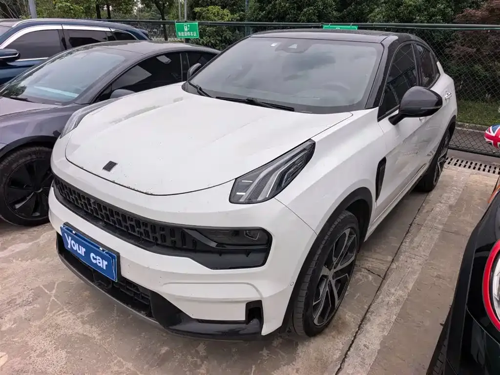 Lynk & Co 05