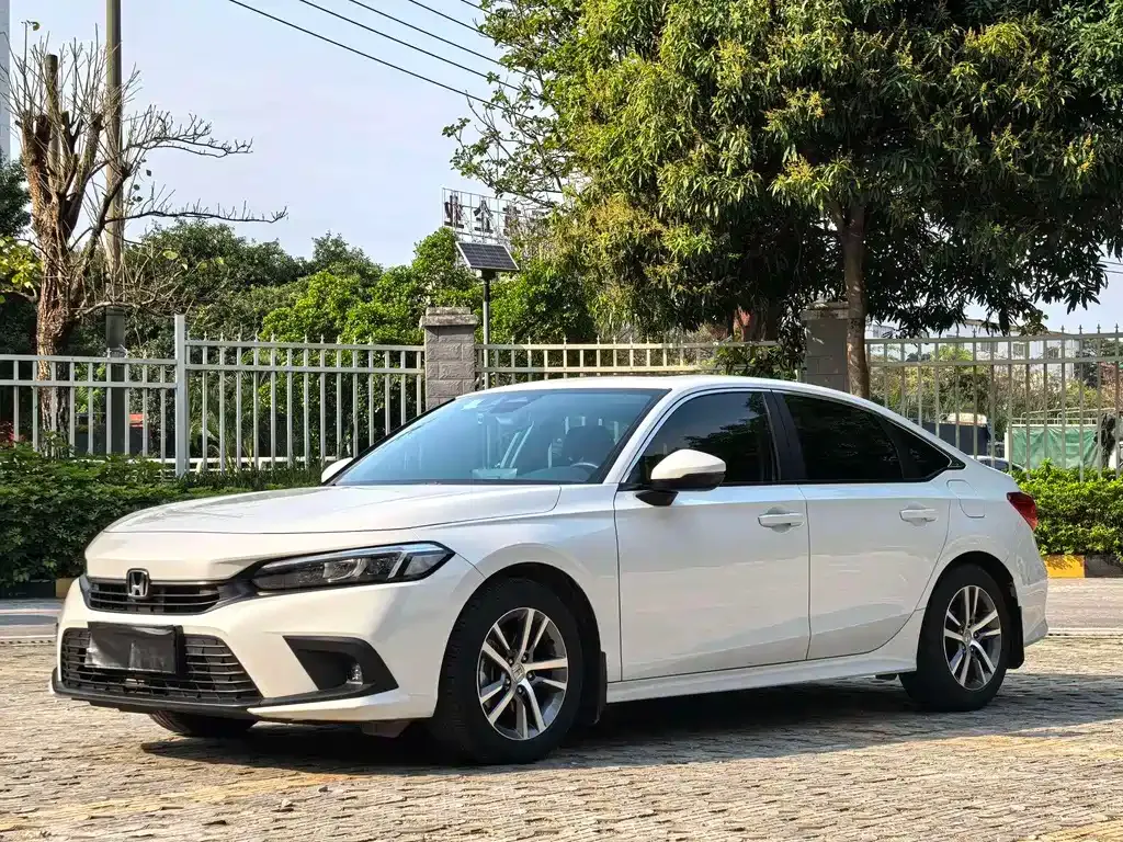 Honda Civic — фото 1