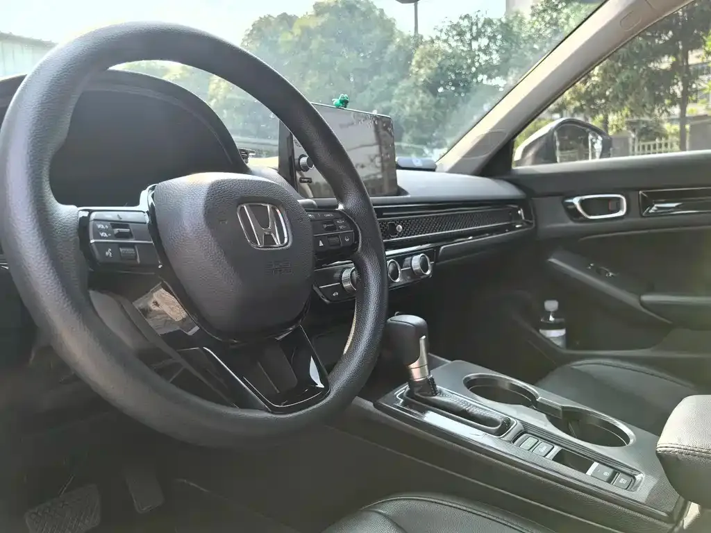 Honda Civic — фото 8