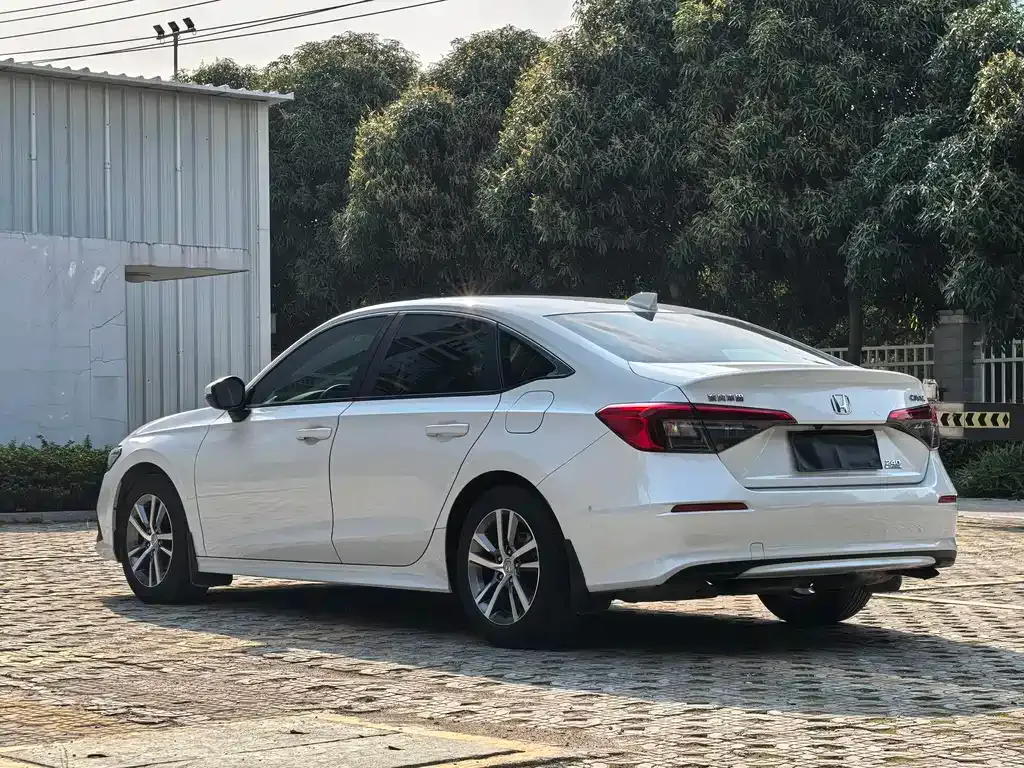 Honda Civic — фото 10