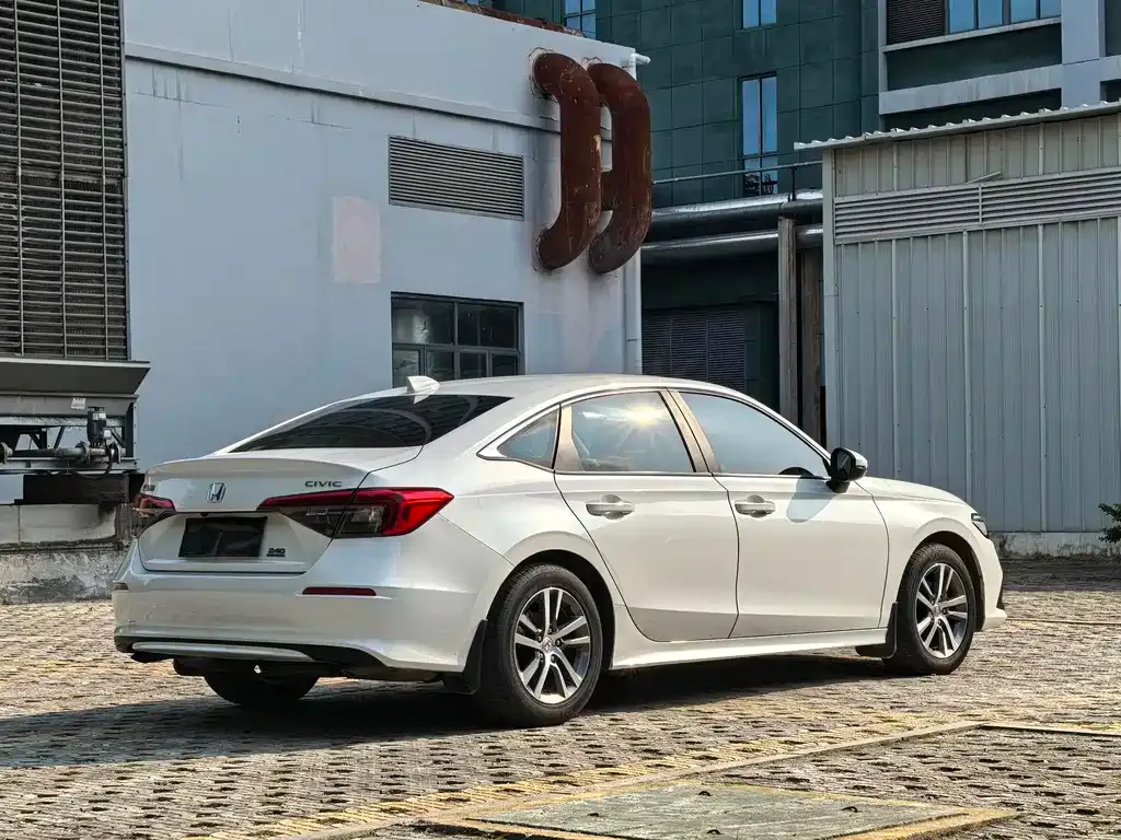 Honda Civic — фото 6