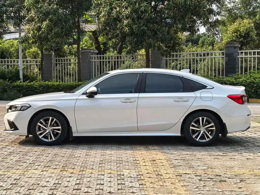 Honda Civic — фото 9