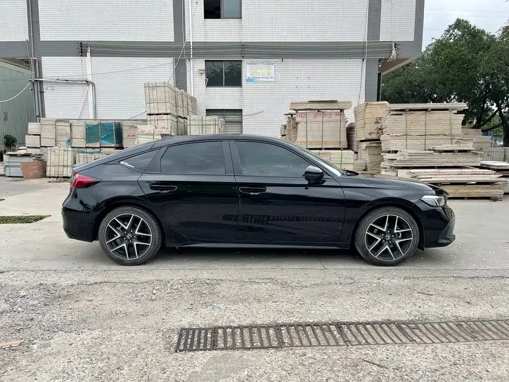 Honda Civic — фото 10