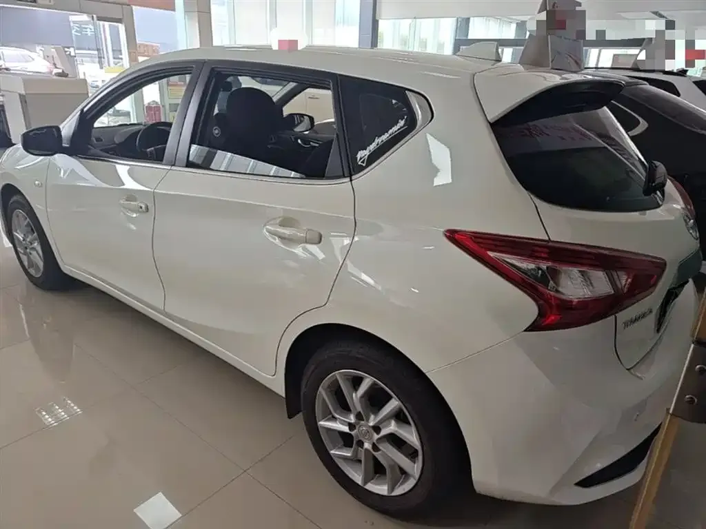 Nissan Tiida 2024 из CN, фото 9
