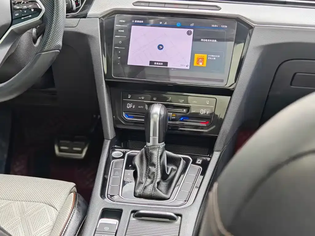 Volkswagen Magotan 2023 из CN, фото 8