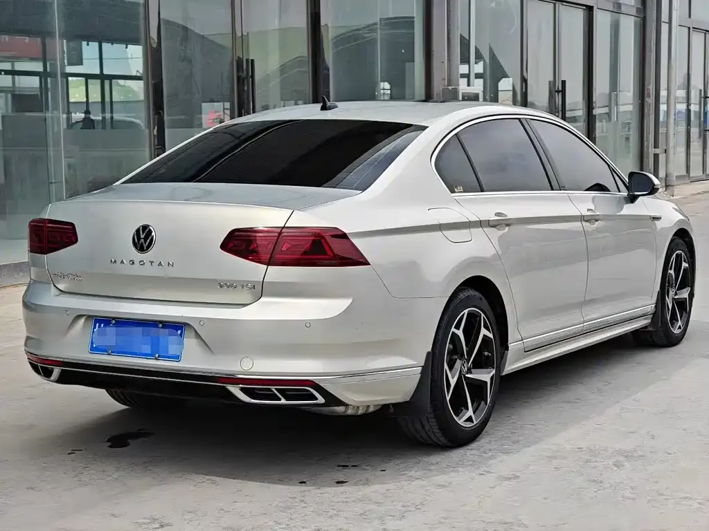Volkswagen Magotan 2023 из CN, фото 10