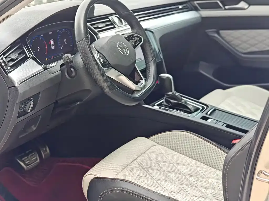 Volkswagen Magotan 2023 из CN, фото 4