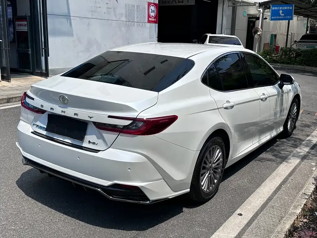 Toyota Camry 2025 из CN, фото 7