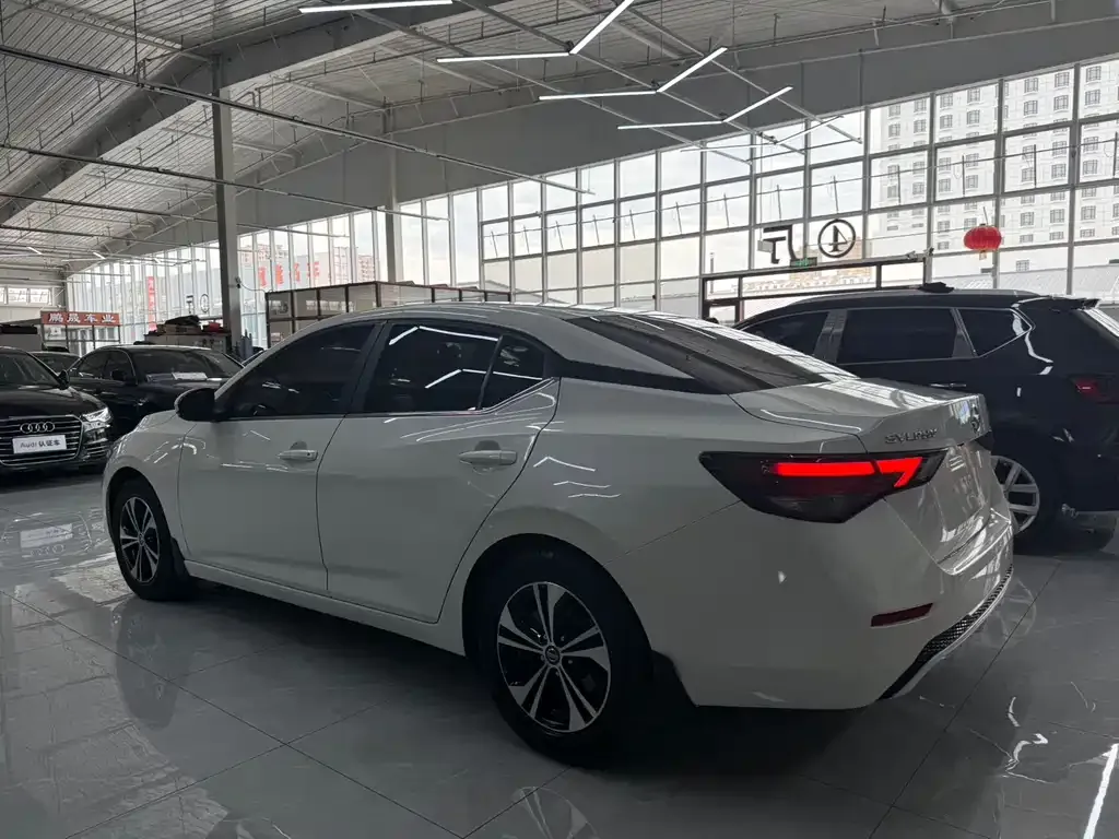 Nissan Sylphy 2022 из CN, фото 4