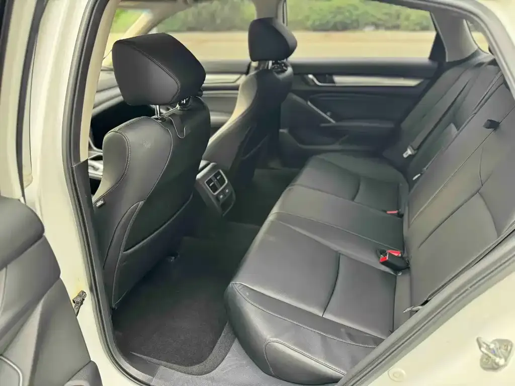 Honda Accord 2022 из CN, фото 2