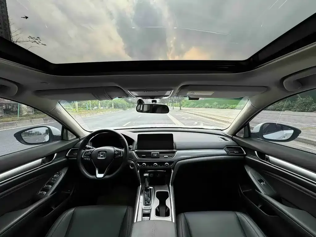 Honda Accord 2022 из CN, фото 9