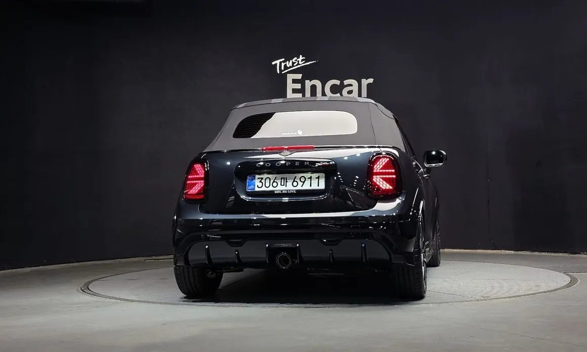 Mini Cooper Convertible 2026 из KR, фото 3