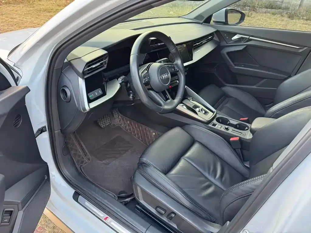 Audi A3 2022 из CN, фото 3