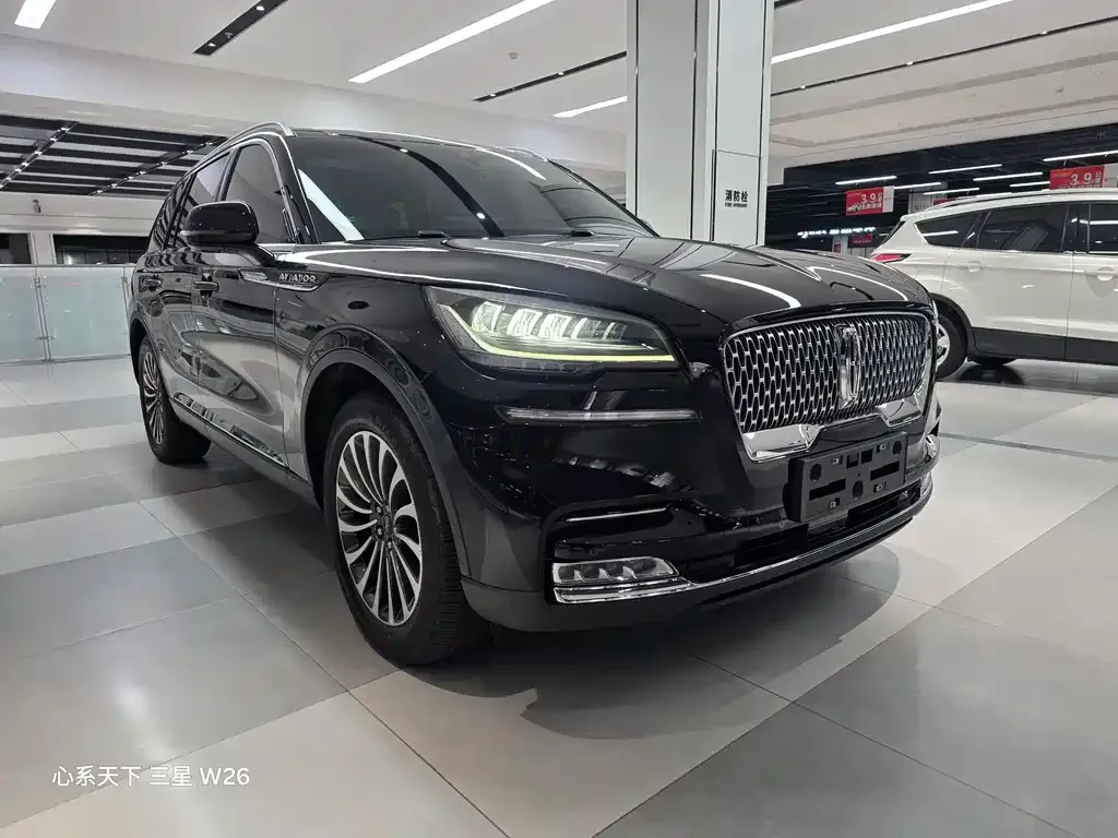 Lincoln Aviator — фото 2