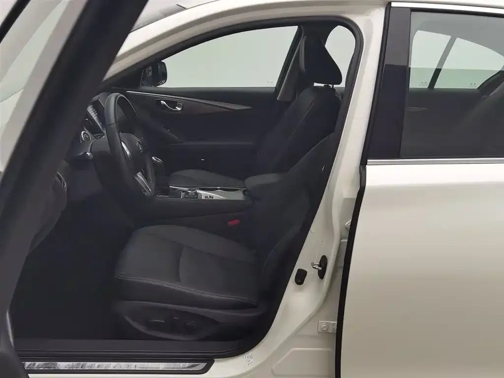 Infiniti Q50L 2023 из CN, фото 10