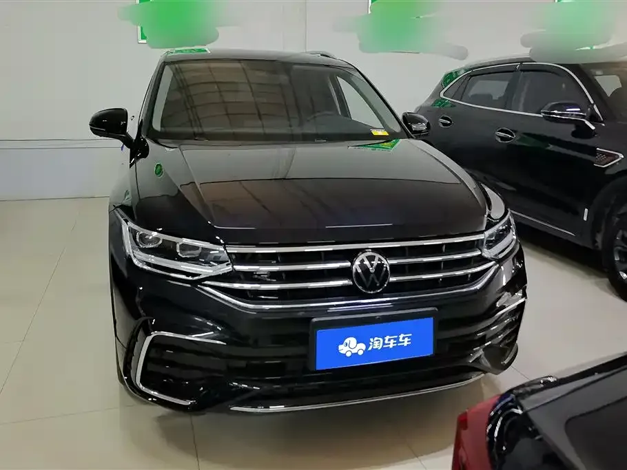Volkswagen Tiguan L — фото 6