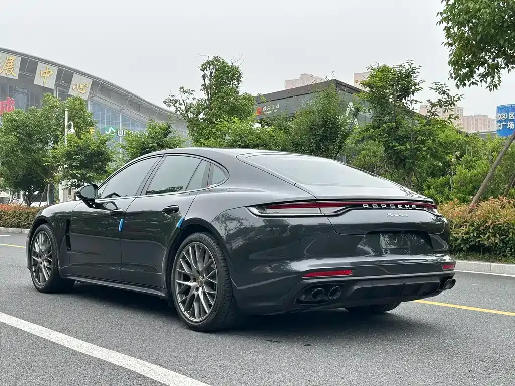 Porsche Panamera — фото 10