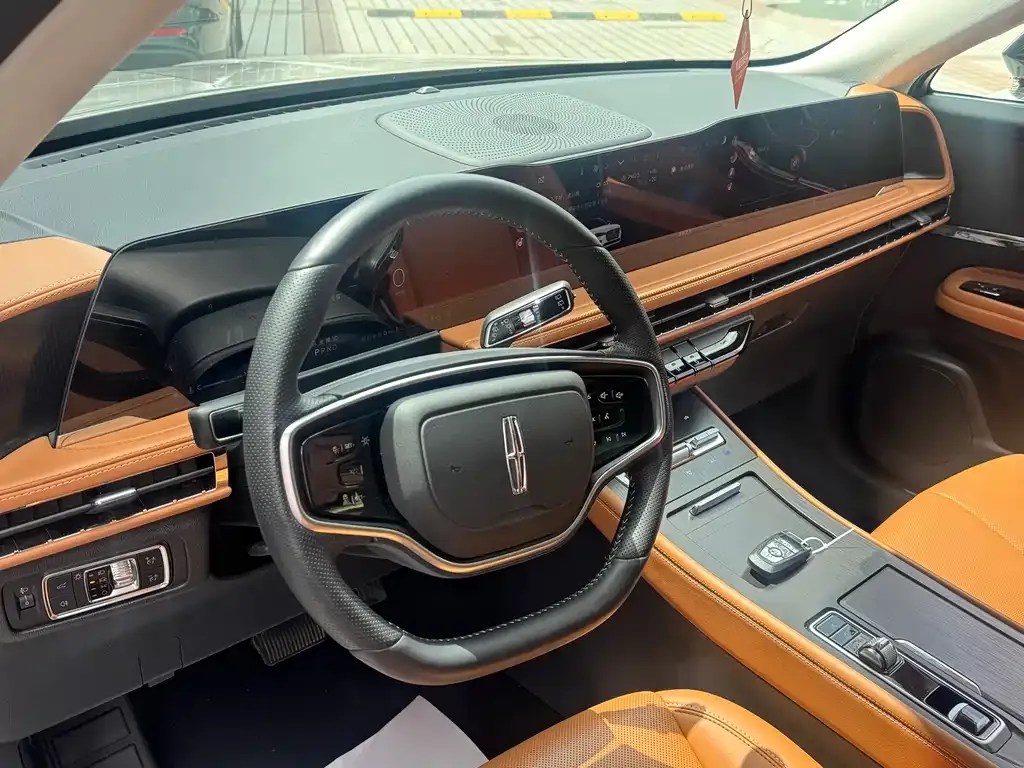 Lincoln Corsair 2025 из CN, фото 3